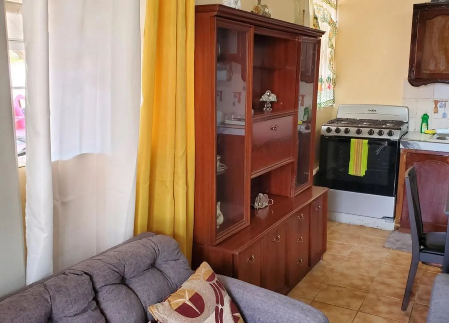 Lind'S Comfort Place Roseau